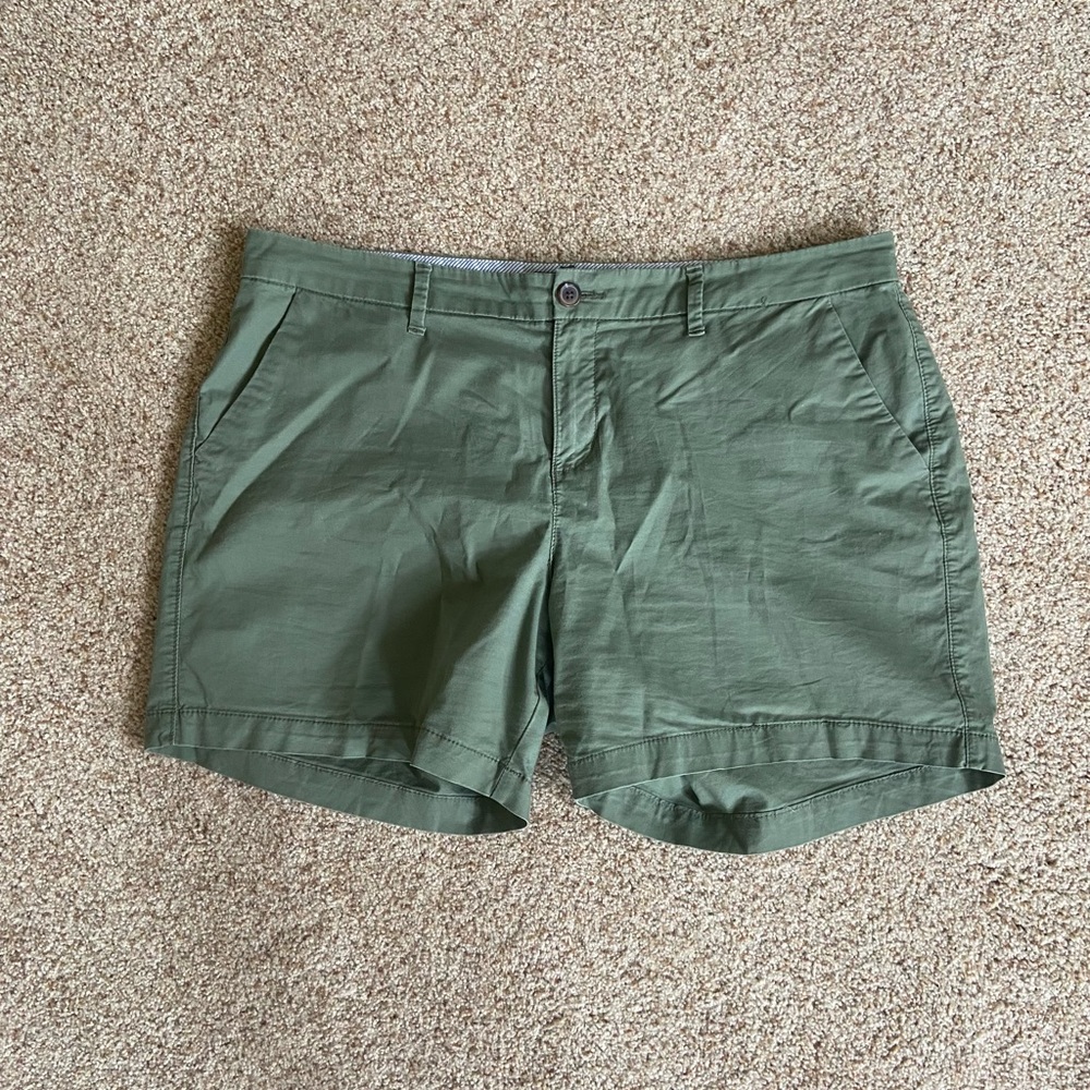 Old Navy Everyday Green 5” Shorts